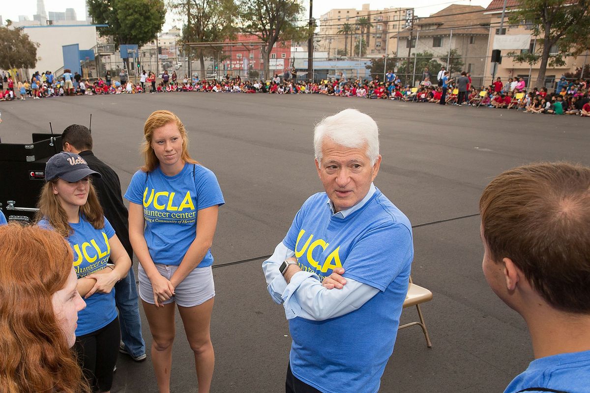 Volunteer-Day-2016-block2