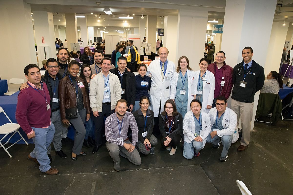 Hundreds of UCLA medical and dental staff, students volunteer at free