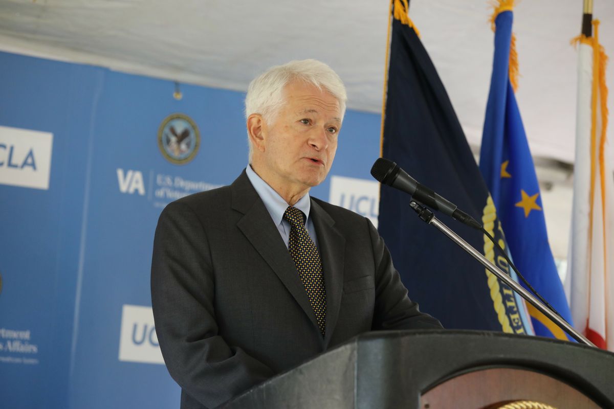 Chancellor Gene Block at VA event