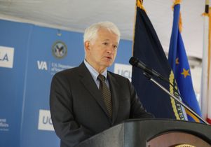 Chancellor Gene Block at VA event