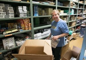 Carol Block at Mann UCLA Community School beautification