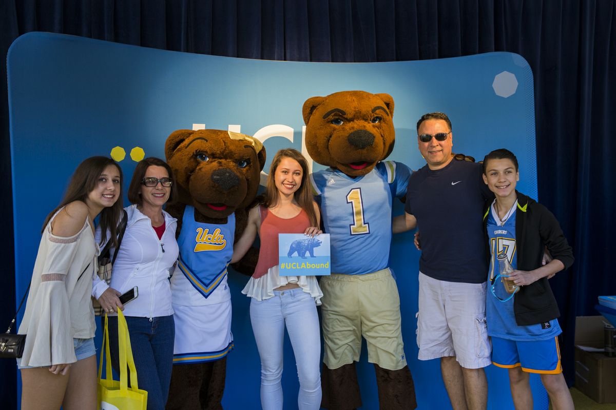 Admitted students, families to sample the best of UCLA on Bruin Day UCLA
