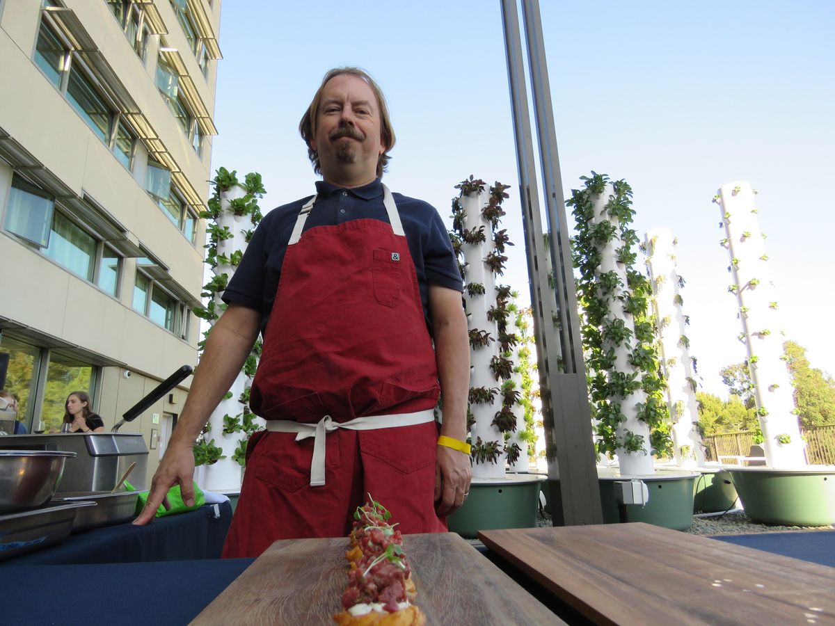 Chef Neil Fraser, Redbird
