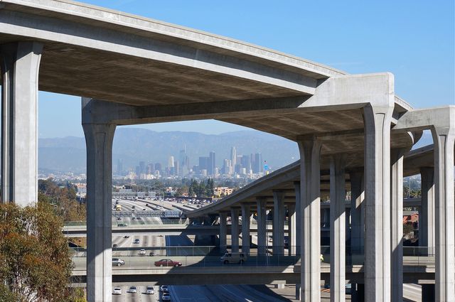 Freeway interchange