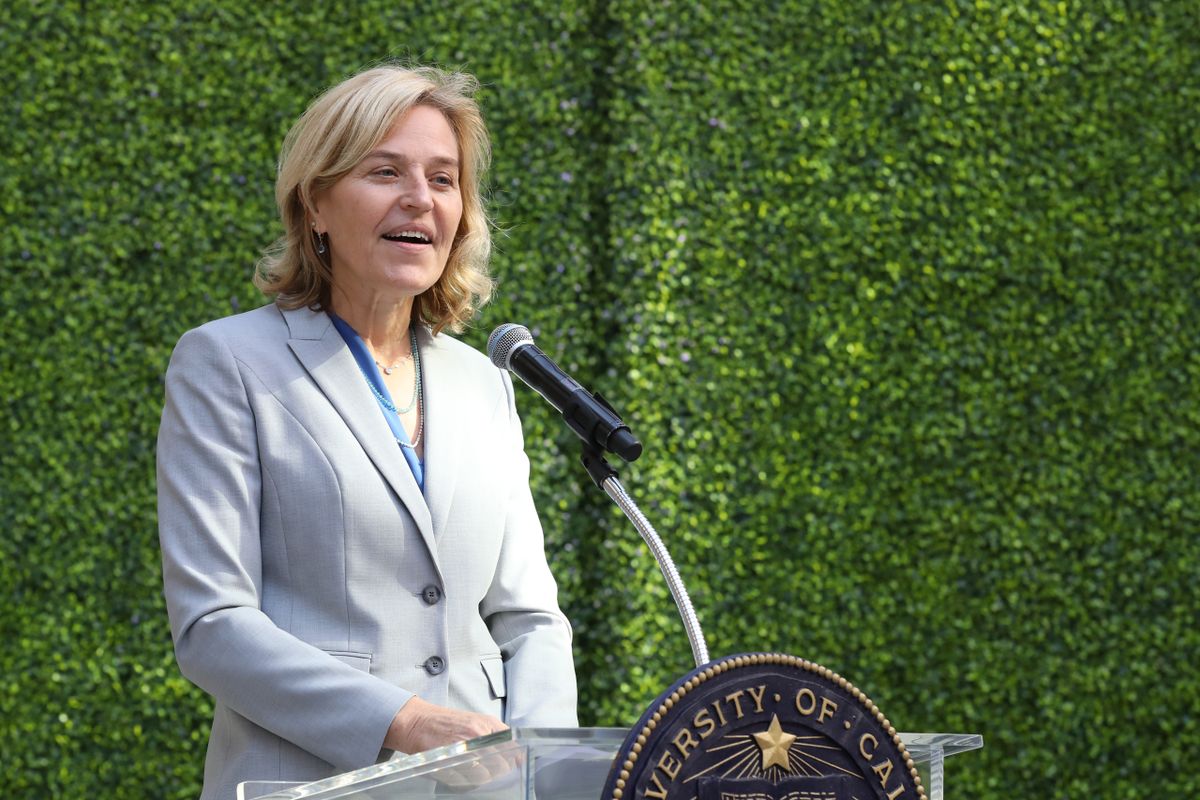 David Geffen, UCLA leaders dedicate new medical school home UCLA