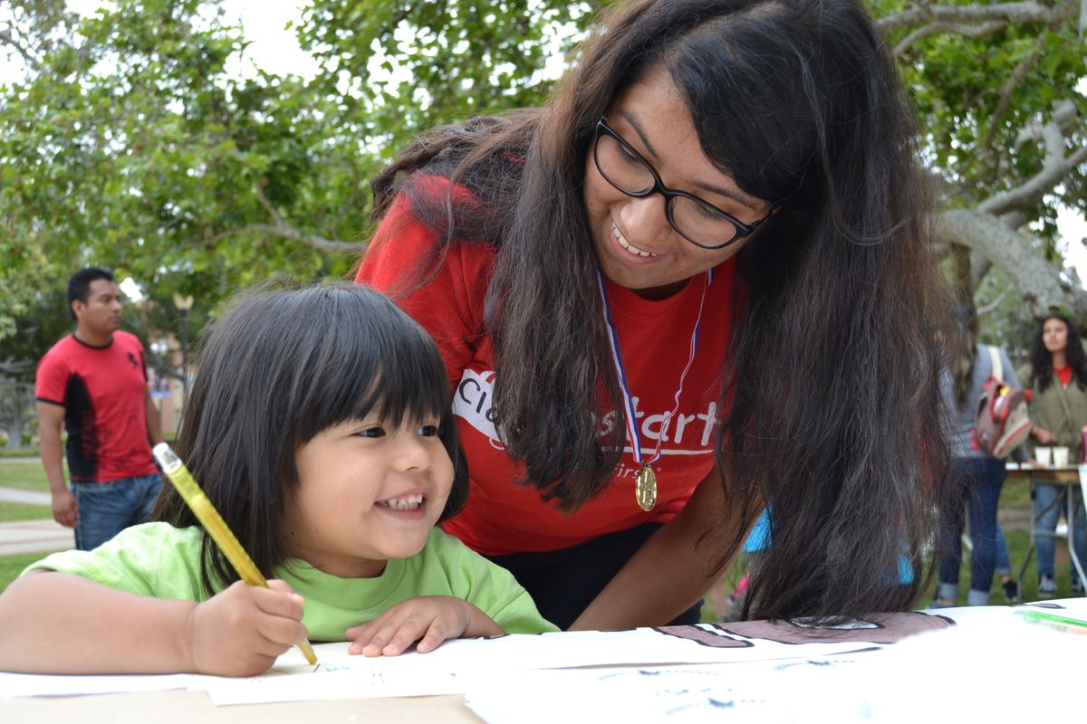 Jumpstart UCLA student and a preschooler