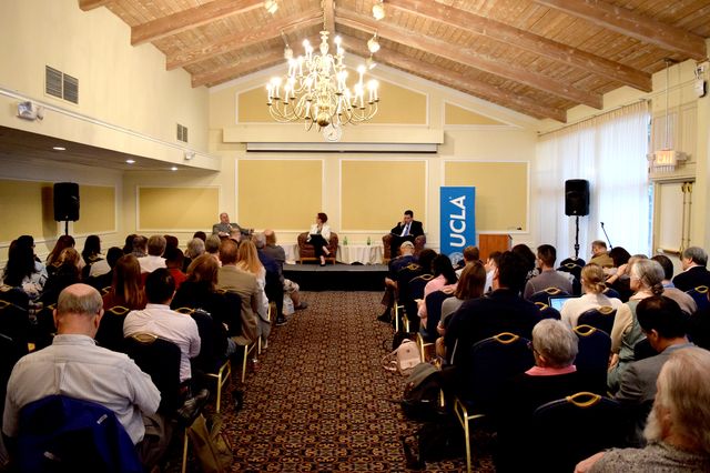 Briefing by federal relations staff