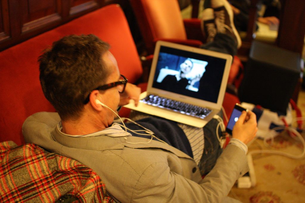 Multitasking with devices