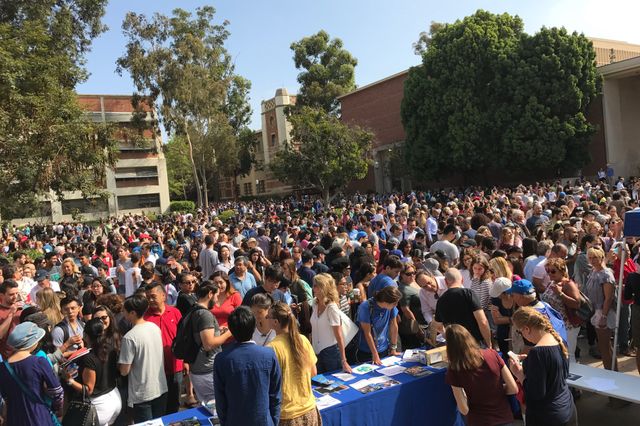 Eclipse crowd at UCLA