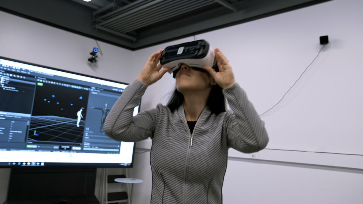 Nanthia Suthana goggles