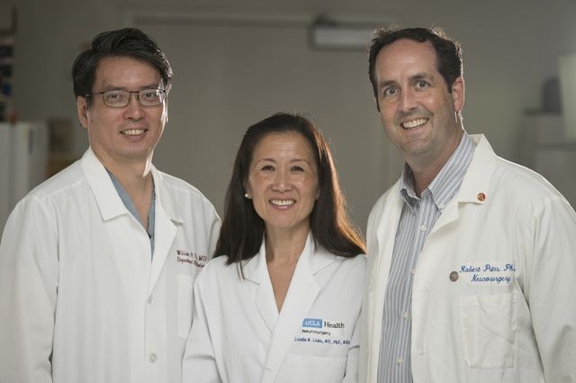 Brain cancer center team 