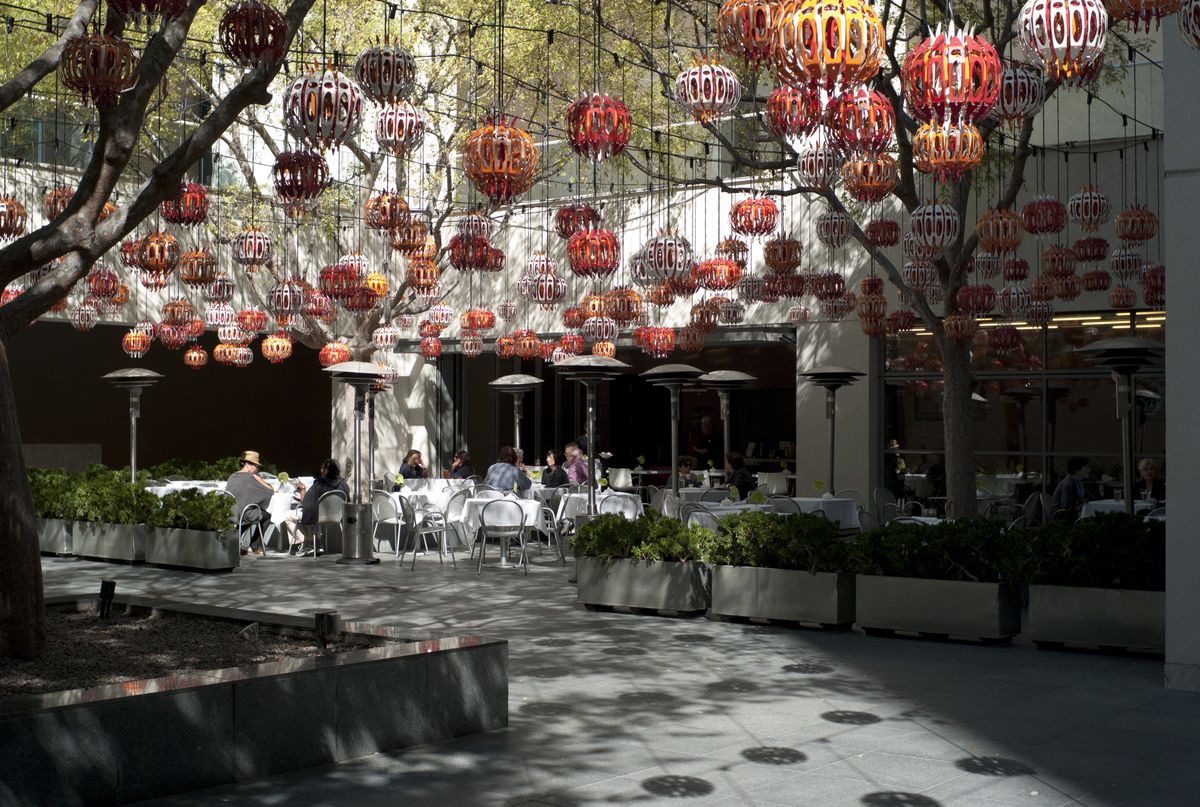 Hammer Museum courtyard