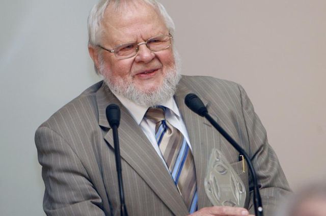 Computer science professor honored by international group | UCLA