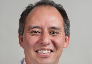 Dr. Christopher Giza