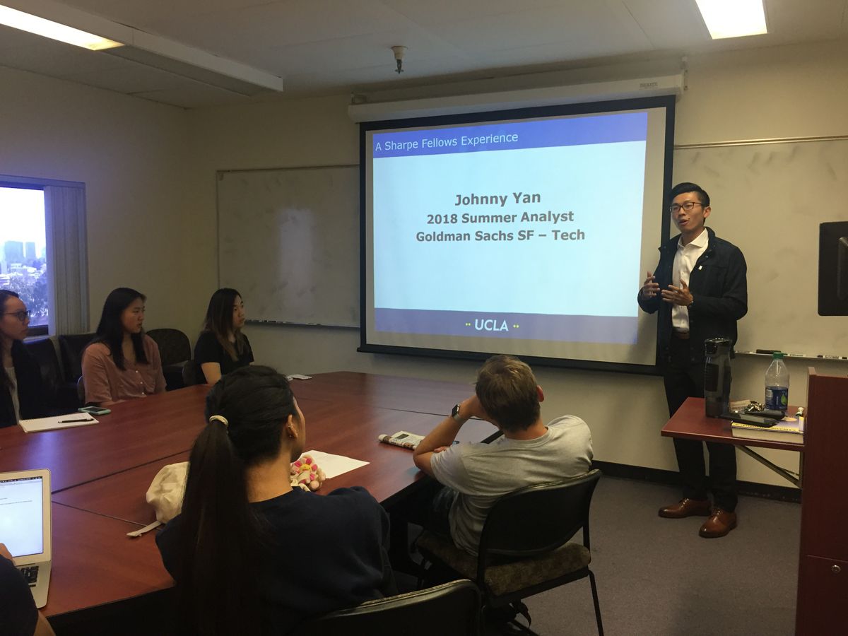 Sharpe Fellows alum leads session 