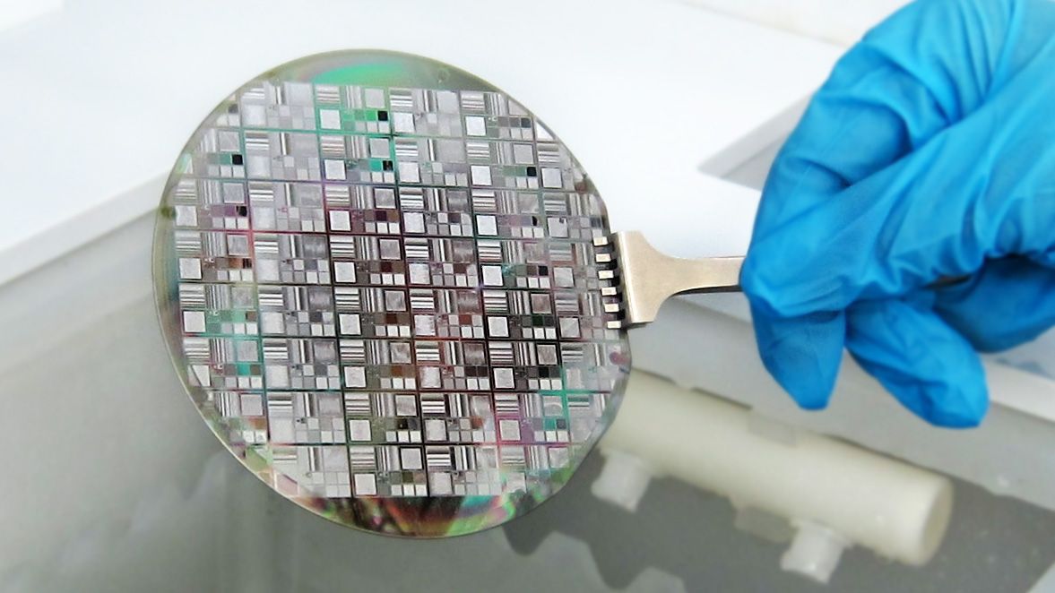 Technician and wafer