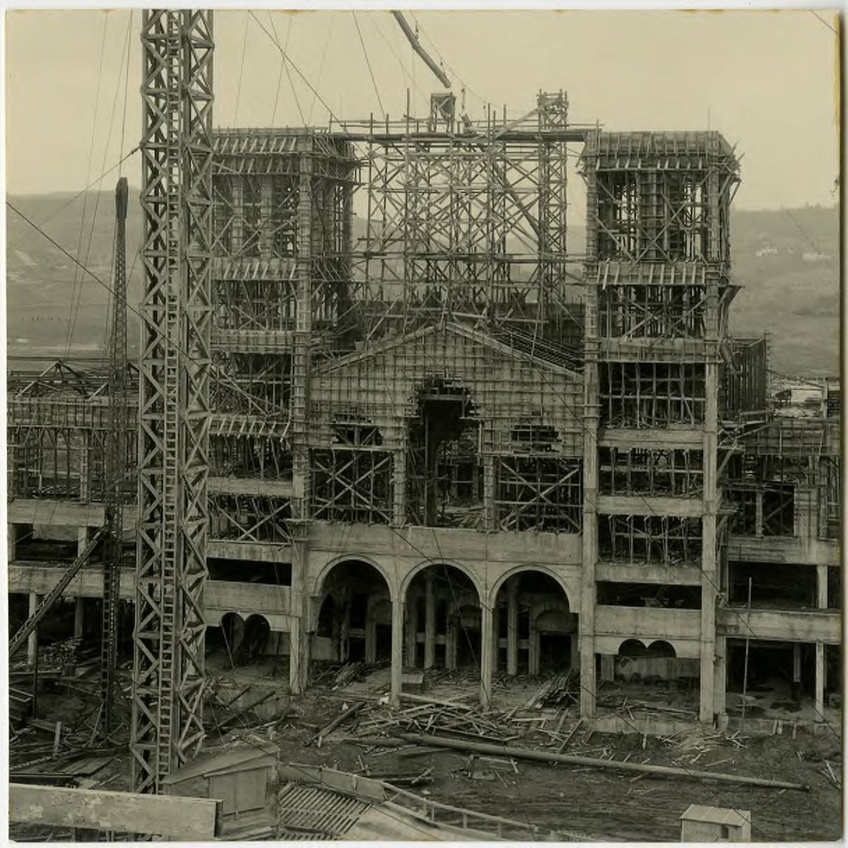 Royce Hall under construction