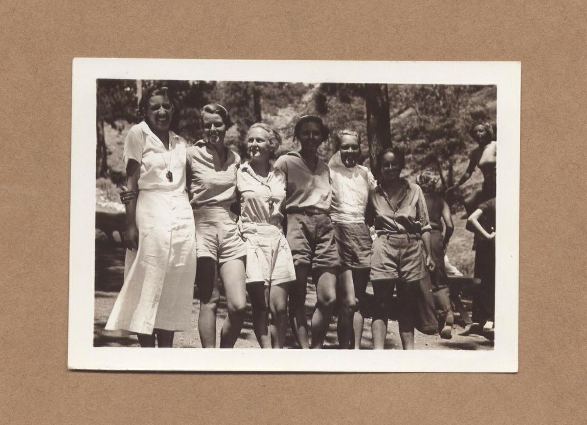 Girls at UCLA UniCamp