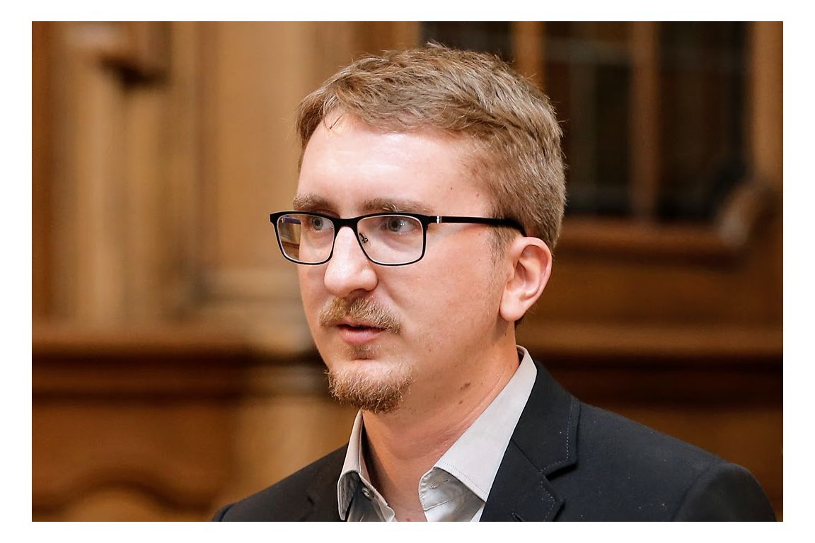Computer scientist receives highest honor for AI researchers under 35 ...
