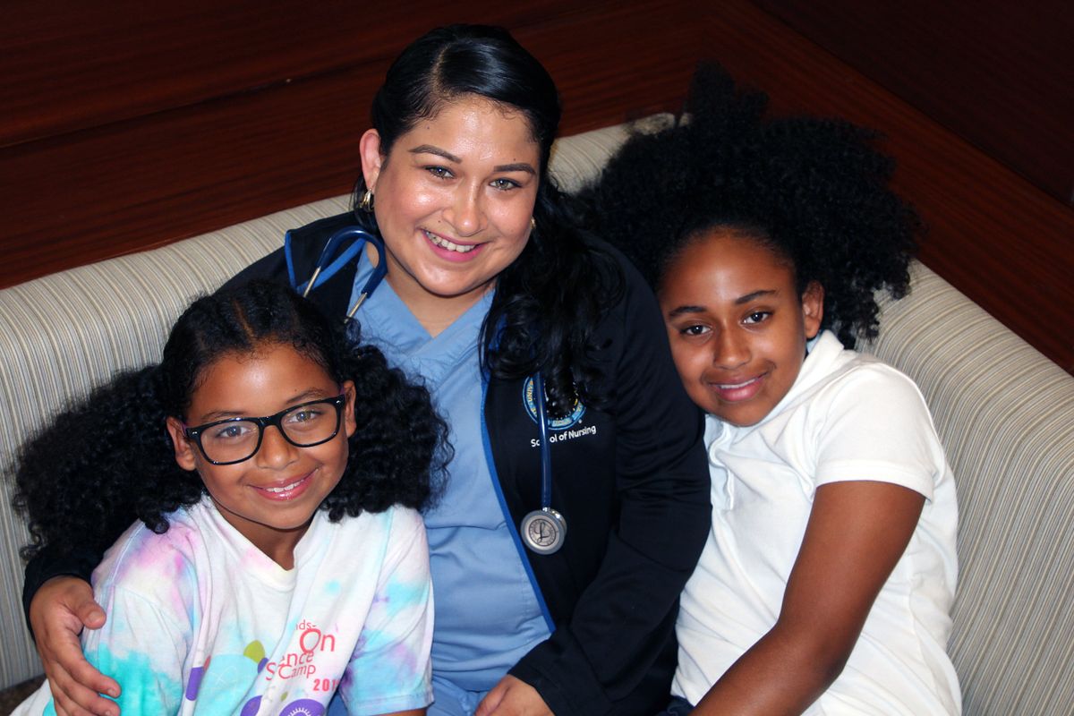 Jessica Chavez and daughters