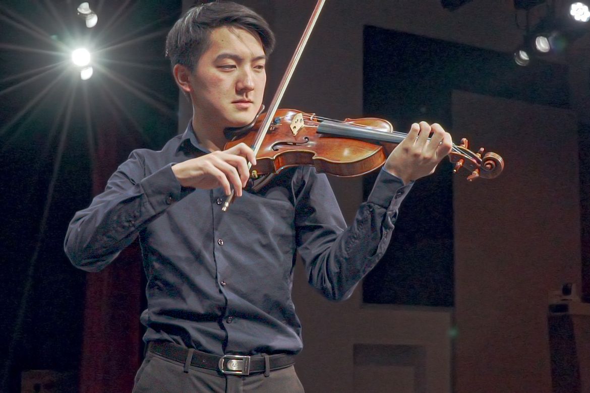 Elvin Hsieh playing UCLA Stradivarius
