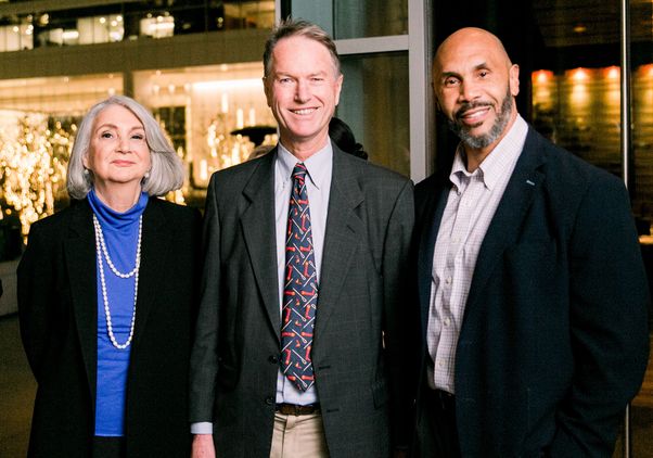 Linda Sarna Chris Woodyard Darnell Hunt