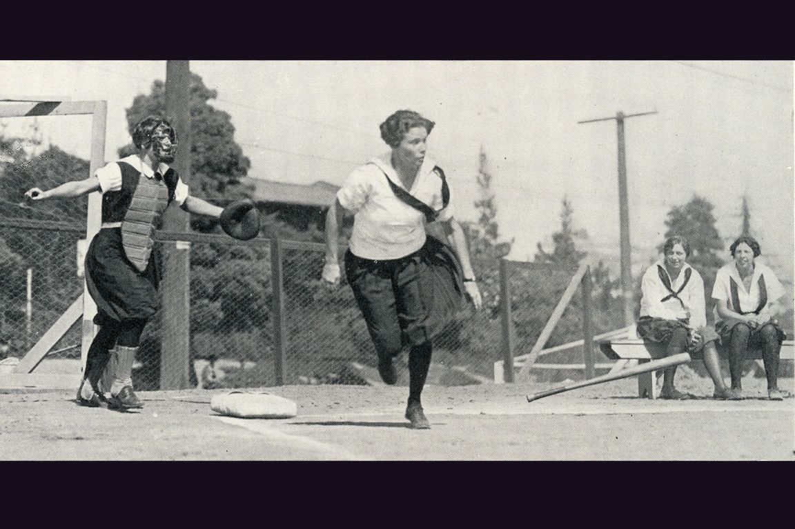 UCLA women’s baseball team in 1926