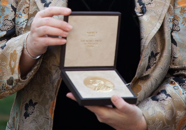 Ghez with Nobel medal