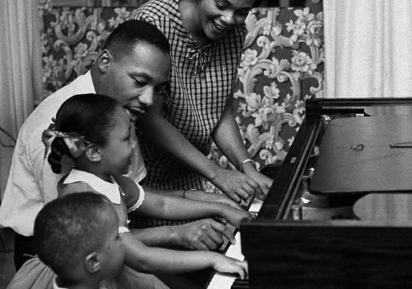 Martin Luther King Jr. with his family