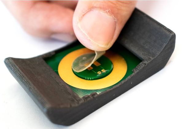 Biomedical smartwatch