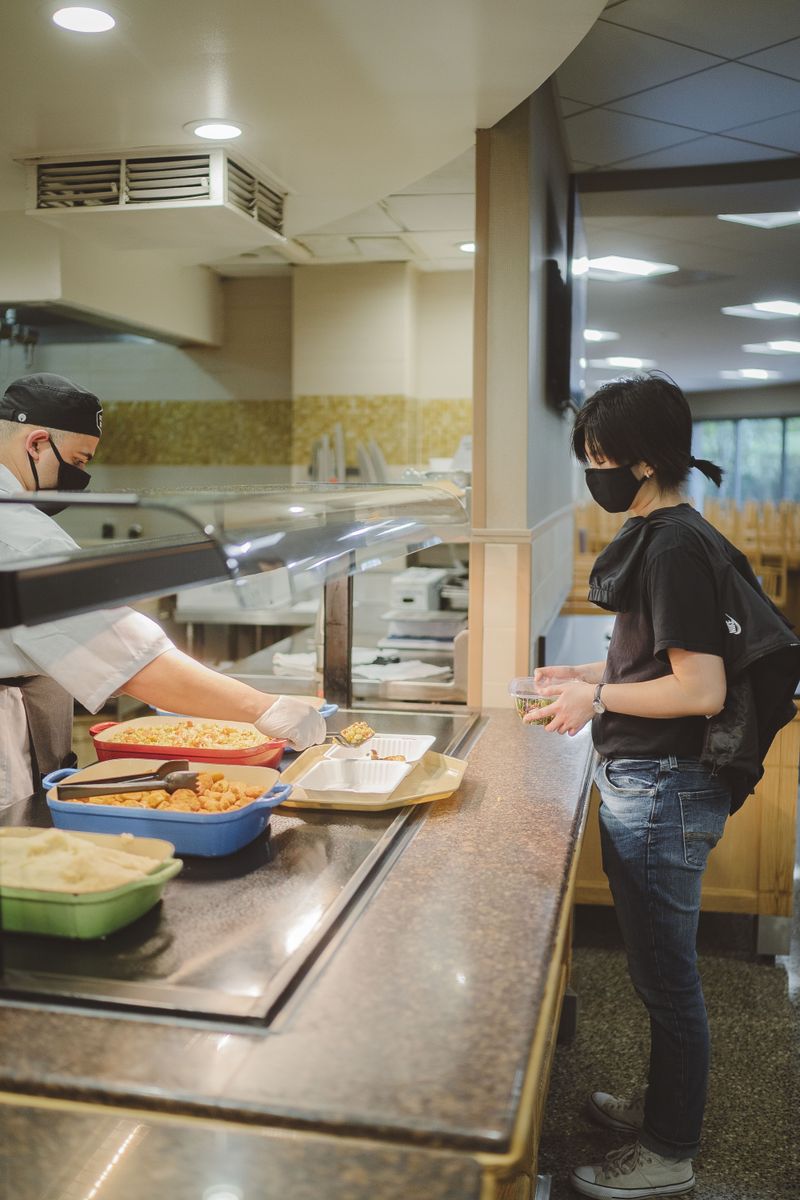 Dining hall service