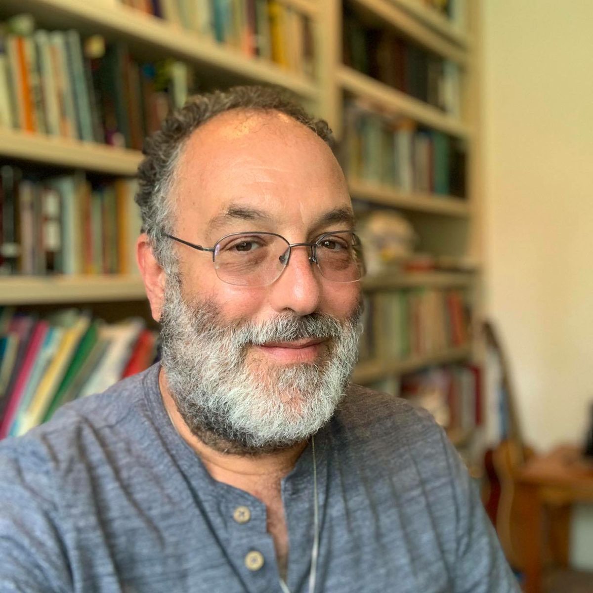 Ron Avi Astor portrait 