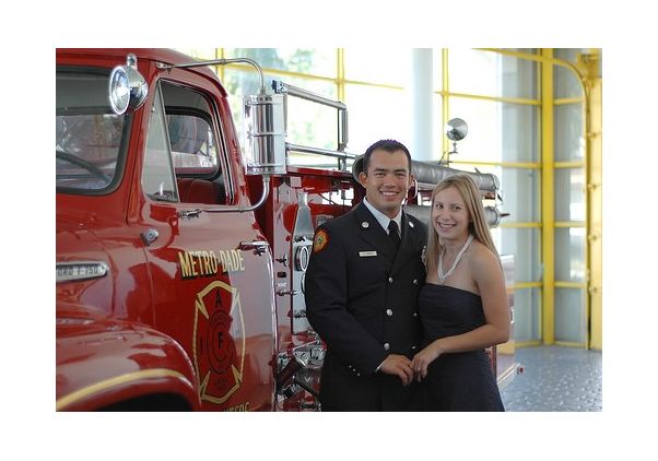 Derek Urwin and his wife, Erin, in 2007