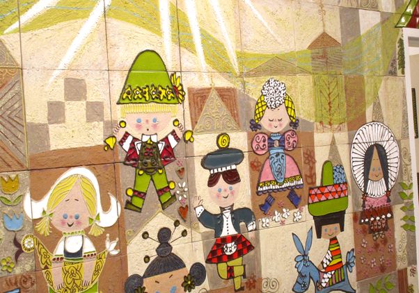 Mural segment