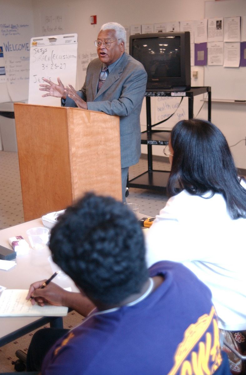 Rev. James Lawson teaching