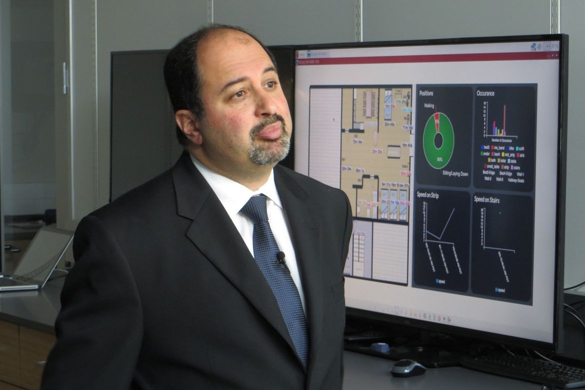 Dr. Arash Naeim 