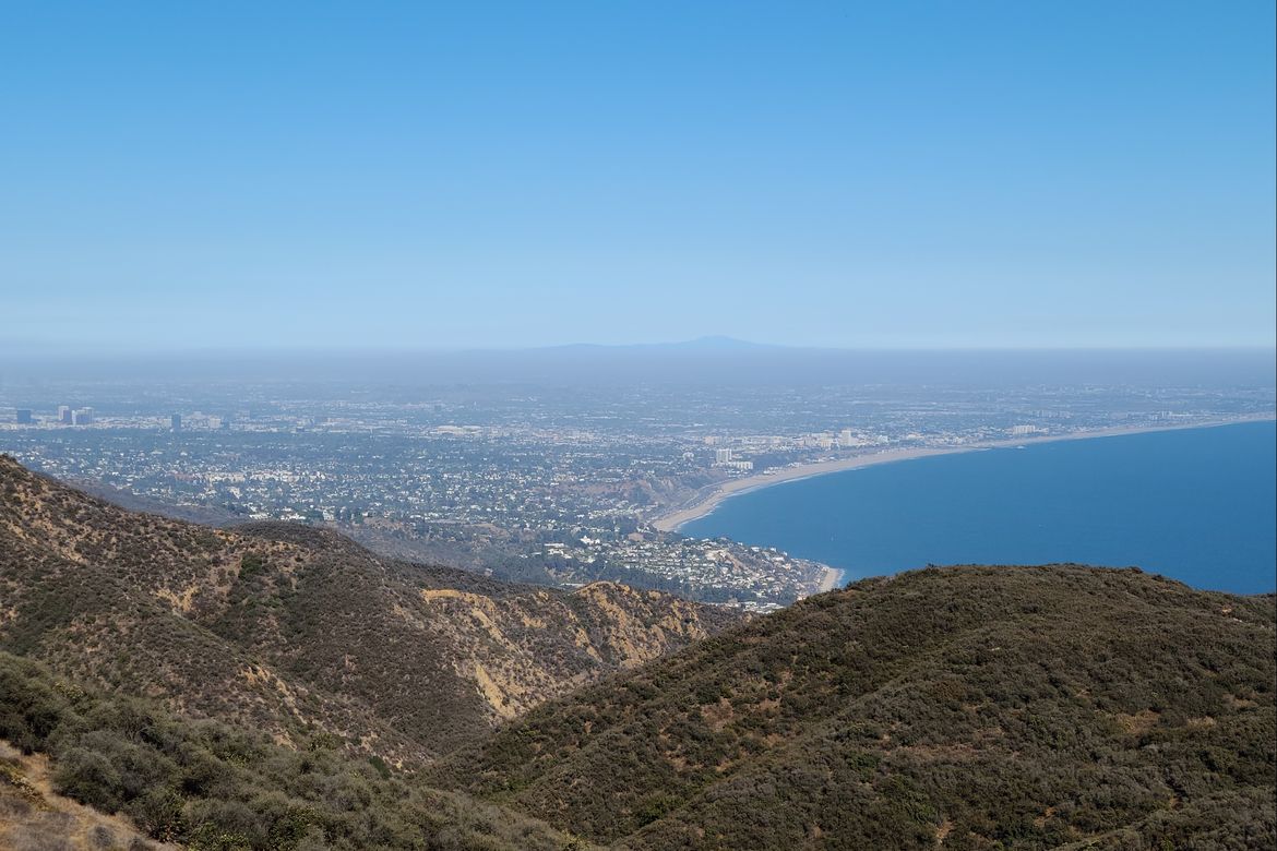 Los Angeles mountain view