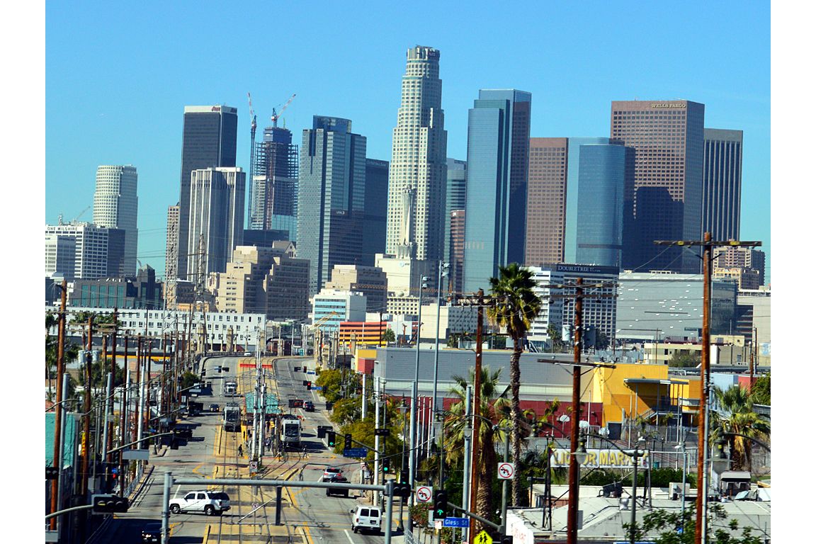 Los Angeles County is not fully supporting its Latino residents, report says Los Angeles County is not fully supporting its Latino residents, report says