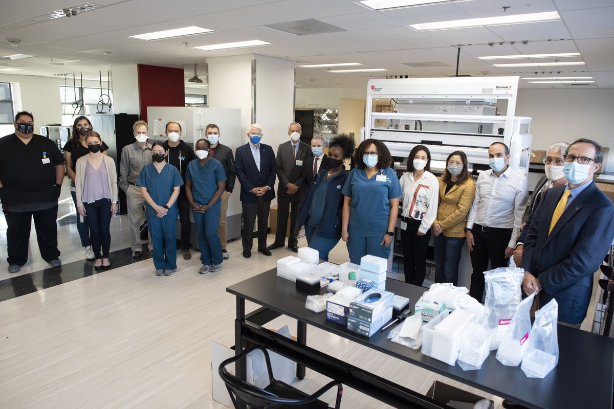 SwabSeq lab group shot