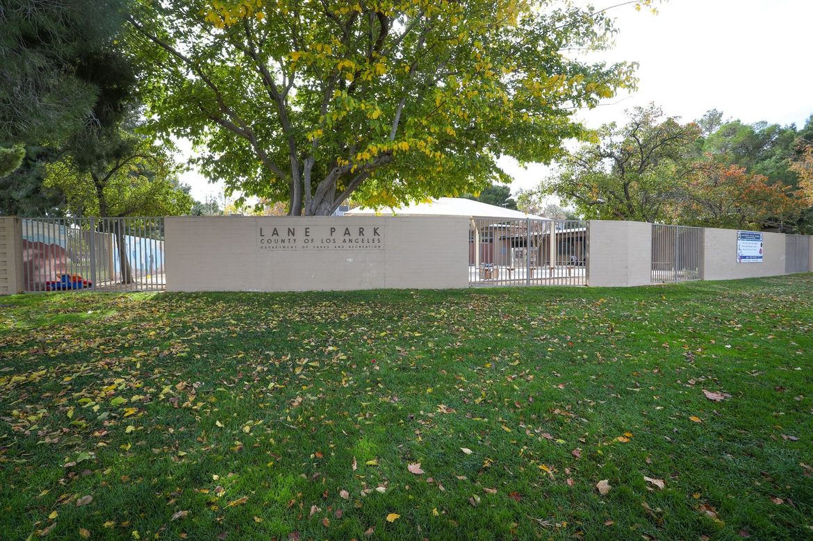Los Angeles Lane Park swimming pool