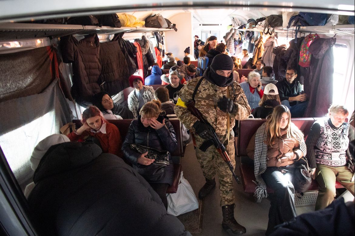 Kyiv train evacuation