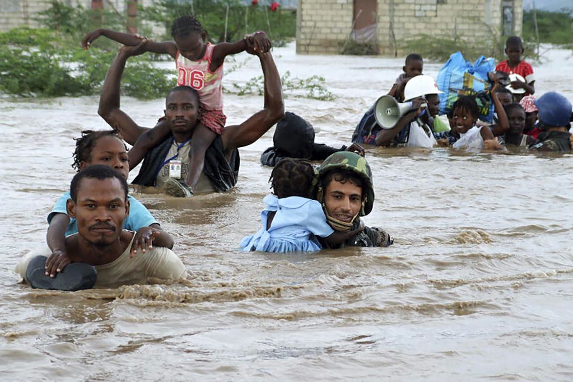 Military assists hurricane with relief