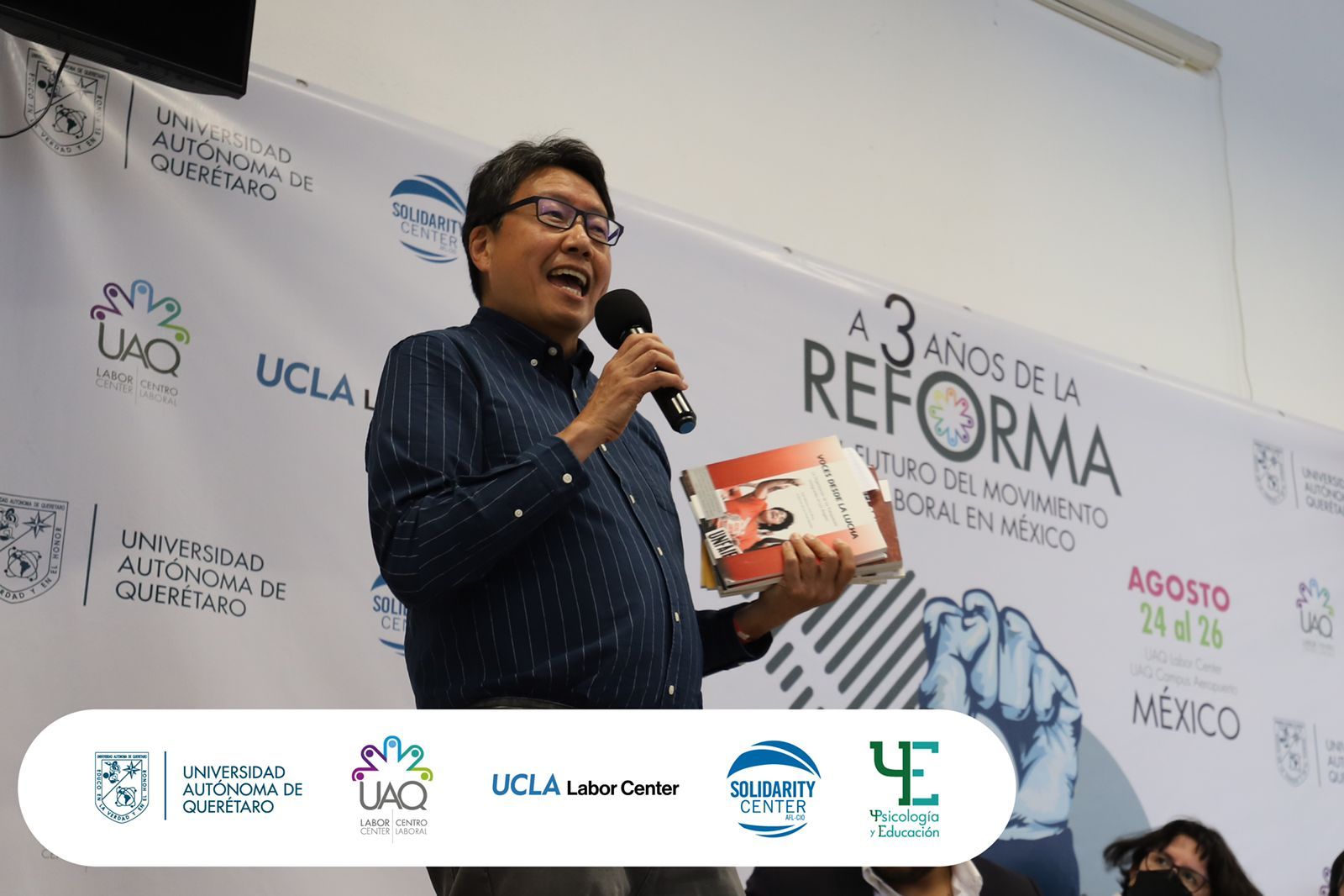 Kent Wong at the opening of the Autonomous University of Querétaro labor center