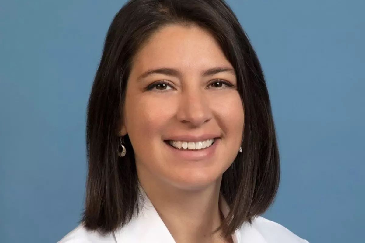 Head-and-shoulders shot of Cecilia Canales