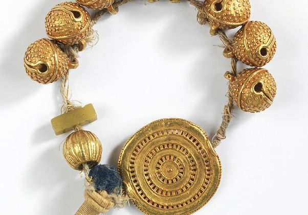 Bead bracelet or anklet with gold disk