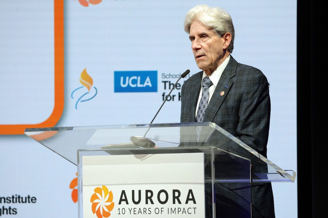 Aurora-Chancellor Frenk-HERO