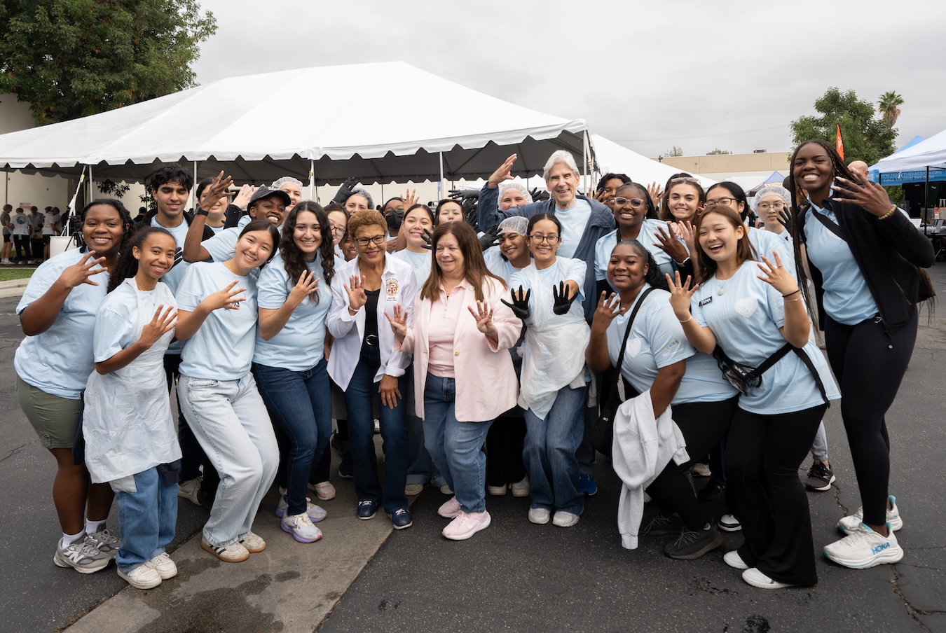 VolunteerFrenk Bass Students Fours up