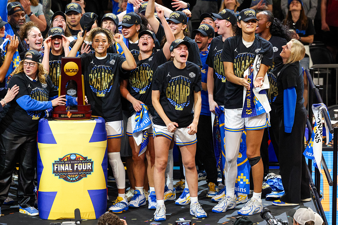 20260405_WBB_South Carolina_RT_B80A2698