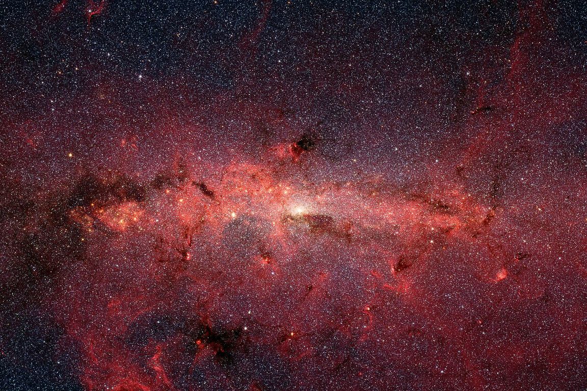 Photo: Newsroom | UCLA An infrared image from NASA's Spitzer Space Telescope reveals hundreds of thousands of stars packed into the bright