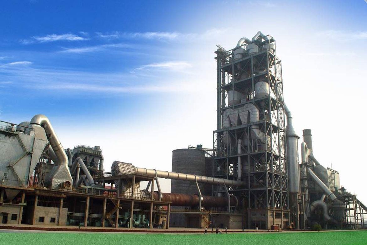コンクリートはCO2を吸収するが、セメント製造による排出を相殺するには不十分（Concrete helps fight carbon emissions from cement production, just not as well as hoped）